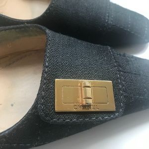 Chanel Black fabric mules 36 with gold Chanel lock